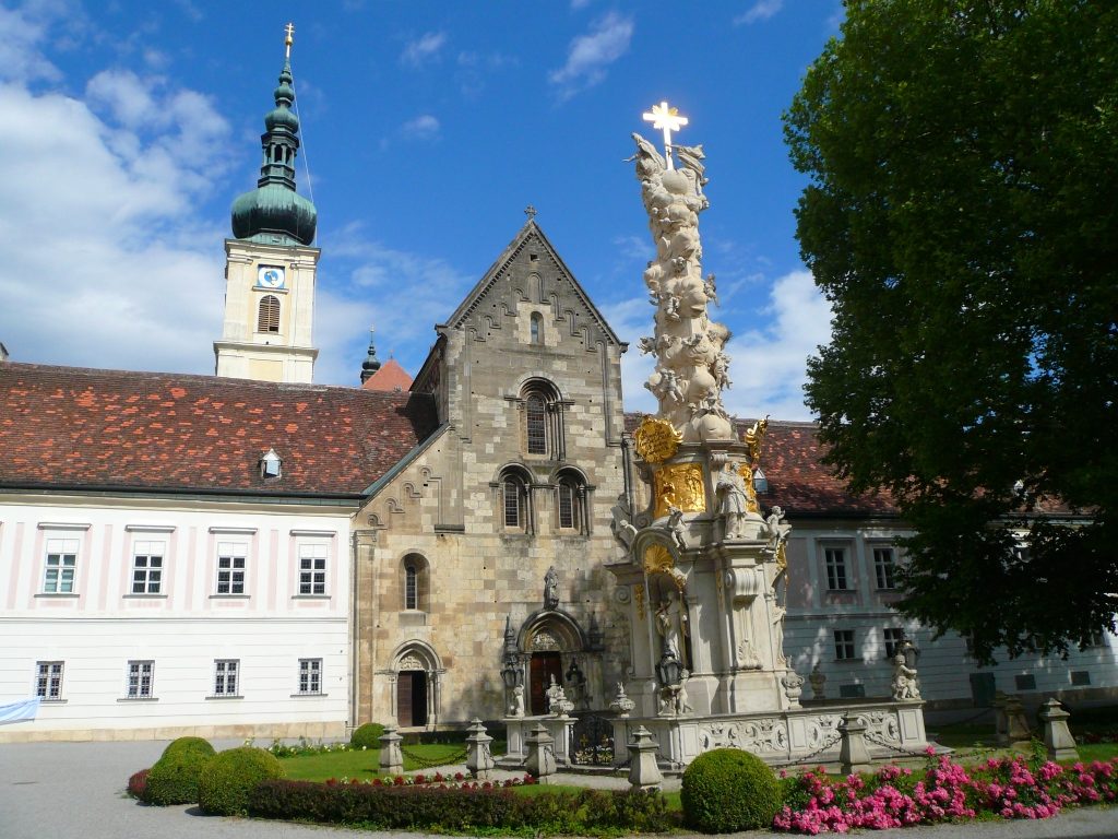 Was ist Heiligenkreuz? Stift Heiligenkreuz